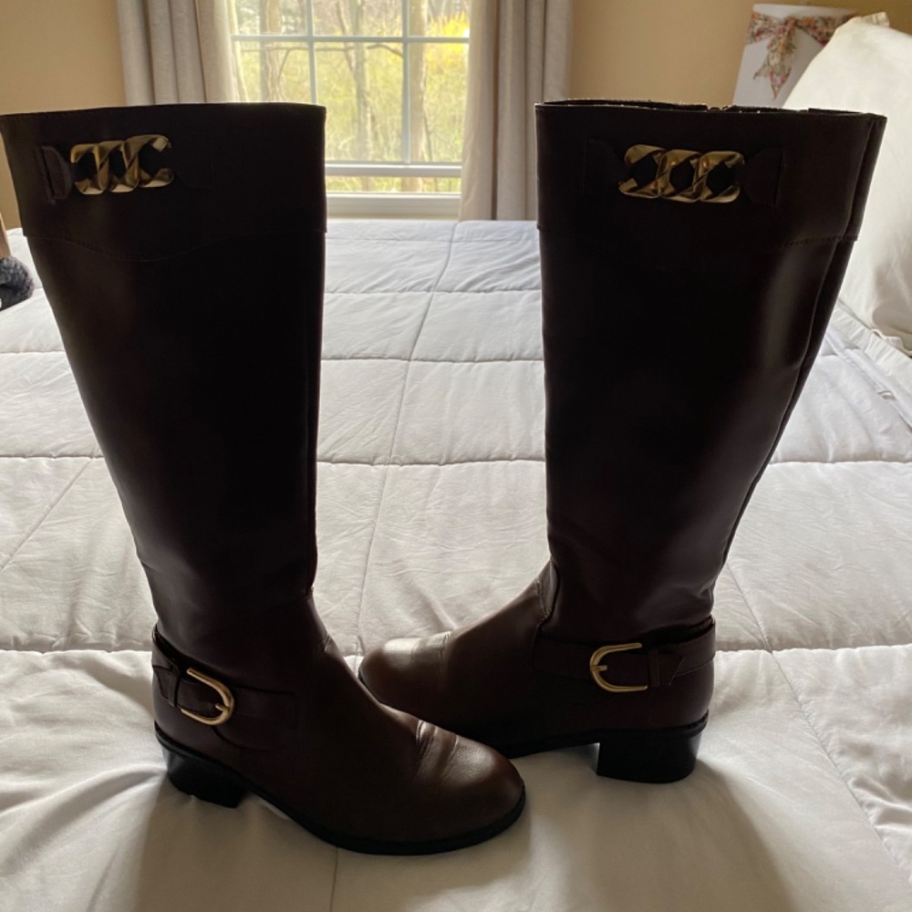 Boots - Picture 3 of 3